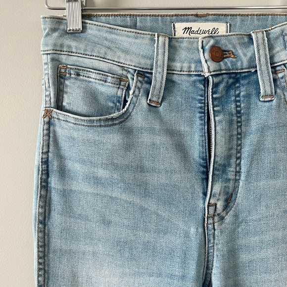 NWT Curvy Roadtripper Authentic Jeans in Cadwell Wash MD665 Size 25 - Picture 5 of 16